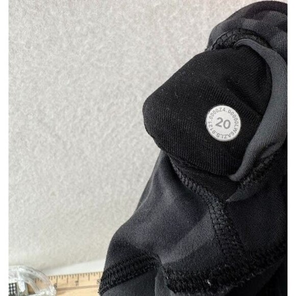 Lululemon Size 20 Cropped Align Leggings Animal Print Black/Gray 20" Inseam - Picture 8 of 8